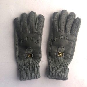 English Village Gloves